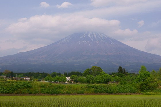 1705111502富士山