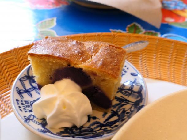 紫芋のミニケーキ