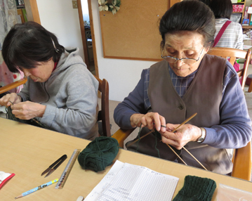 編み物６