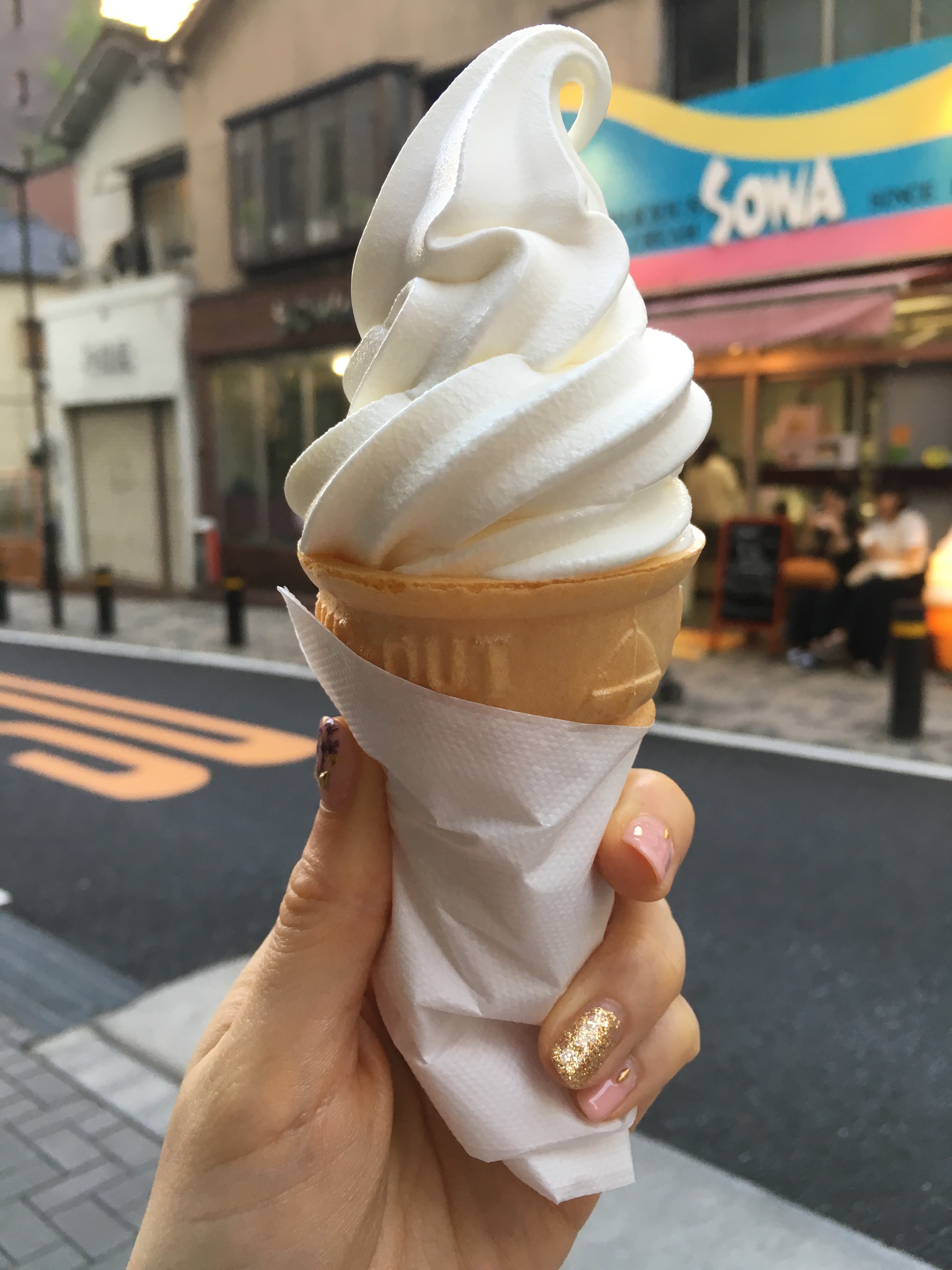 ソフカツ ソフトクリームマニアの全国ソフトクリーム食べ歩きブログ 神谷町 Sowa アイスクリーム バニラソフトクリーム